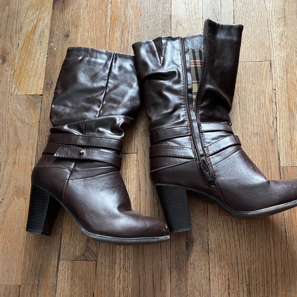 Chocolate boots